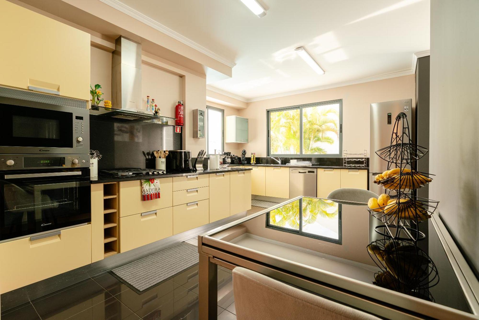 Villa Nunes, Big Holiday House With Private Pool Calheta  Buitenkant foto