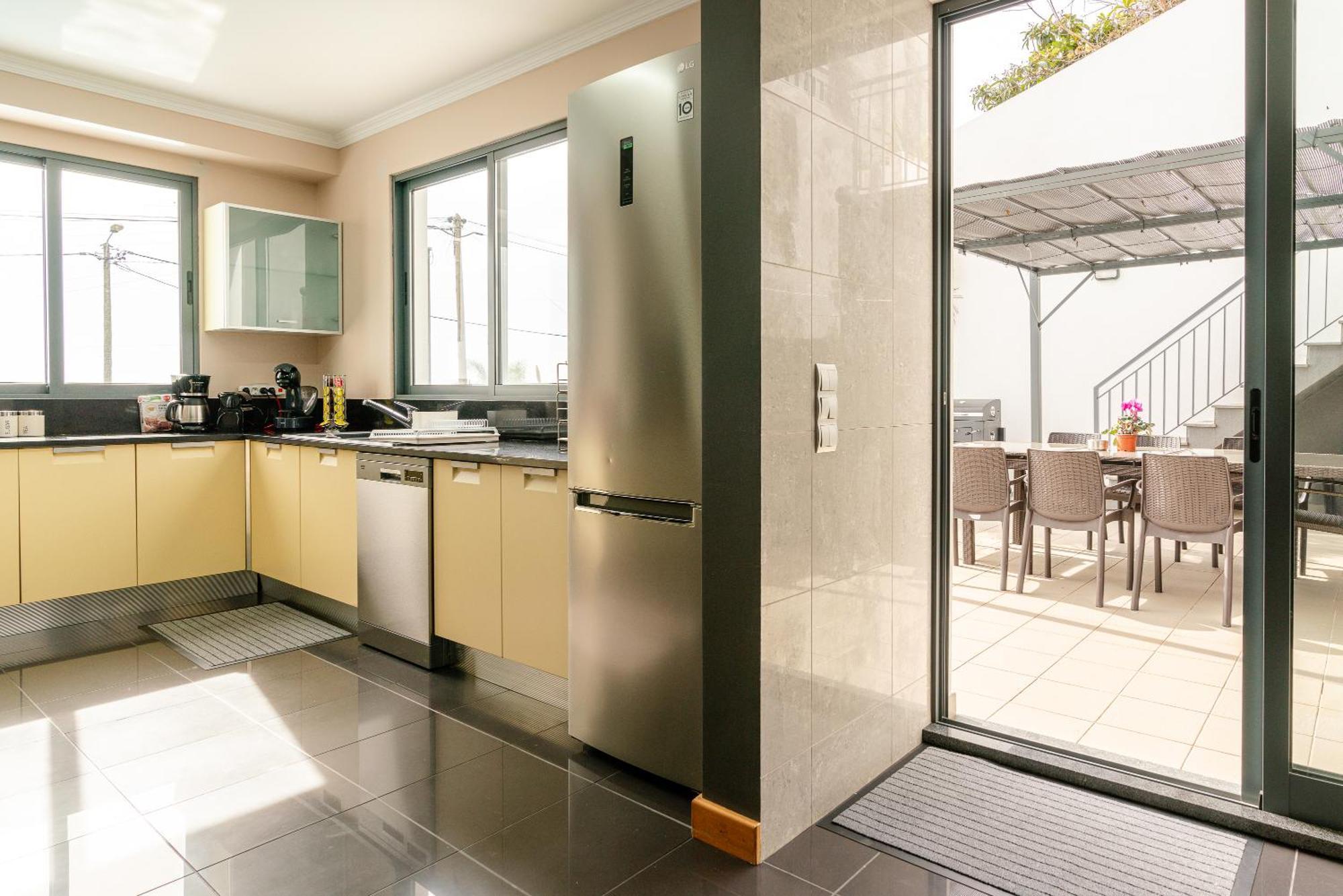 Villa Nunes, Big Holiday House With Private Pool Calheta  Buitenkant foto