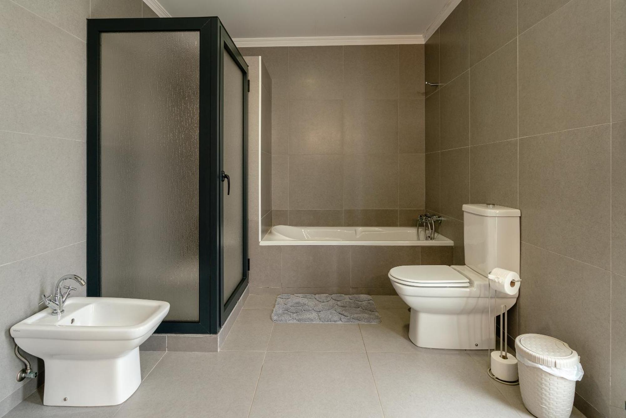 Villa Nunes, Big Holiday House With Private Pool Calheta  Buitenkant foto