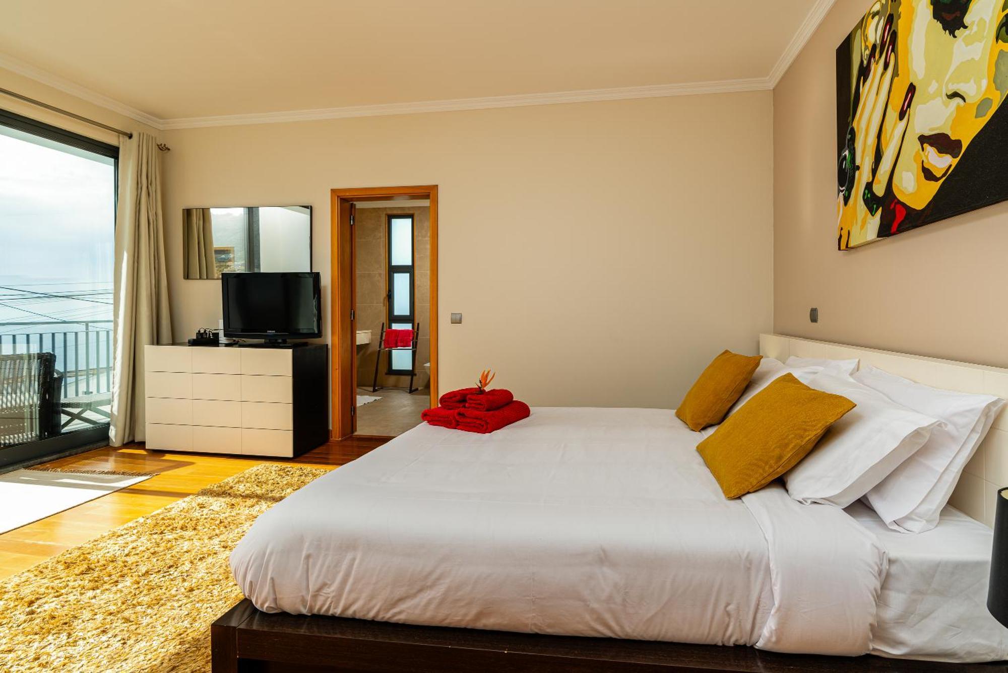 Villa Nunes, Big Holiday House With Private Pool Calheta  Buitenkant foto