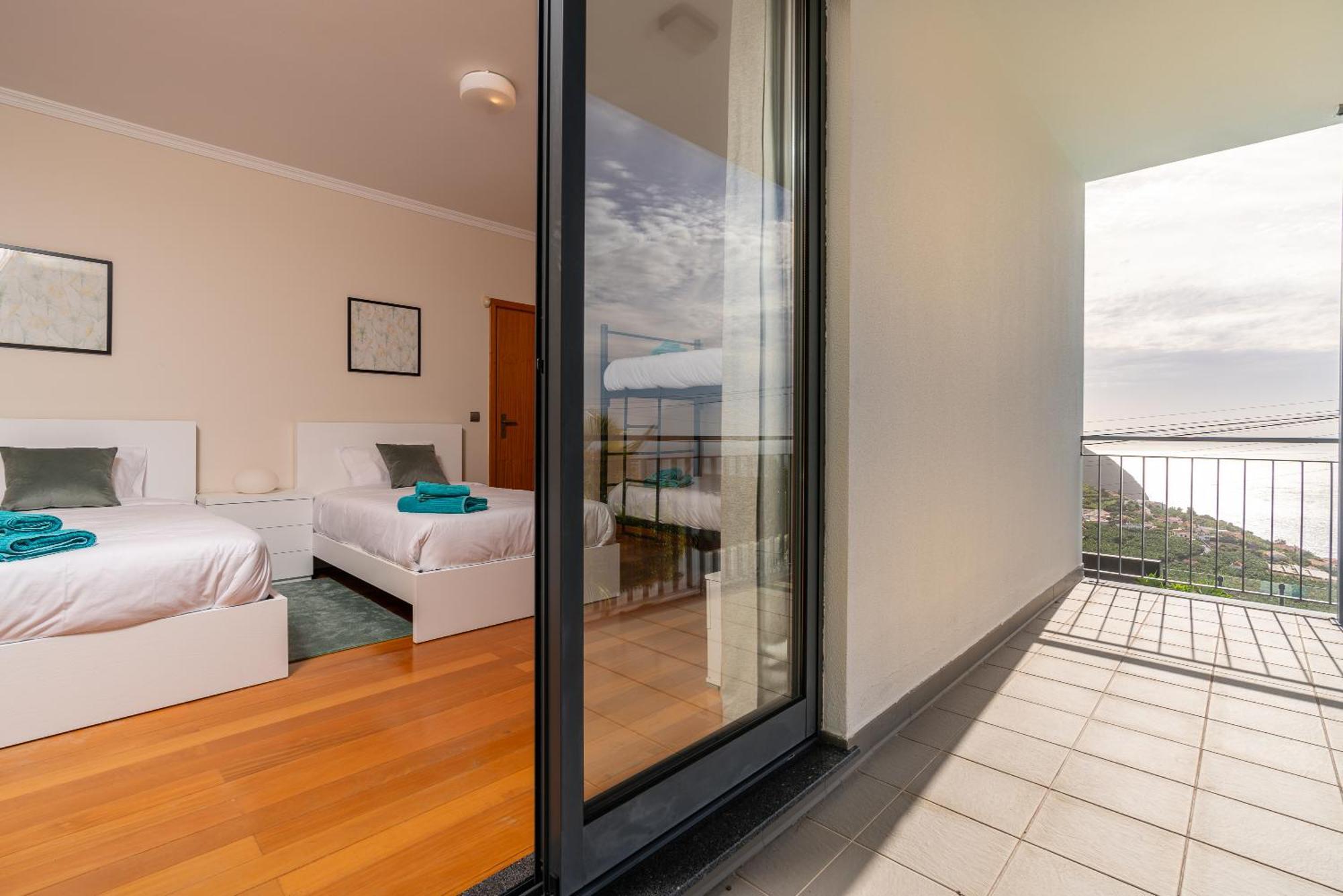 Villa Nunes, Big Holiday House With Private Pool Calheta  Buitenkant foto